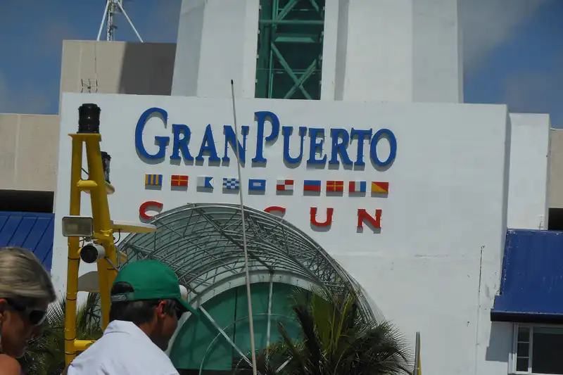 Vista representativa de Puerto Juárez