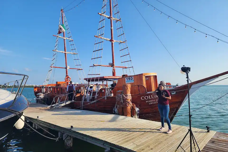 Aquatours in Cancun Hotel Zone & Downtown