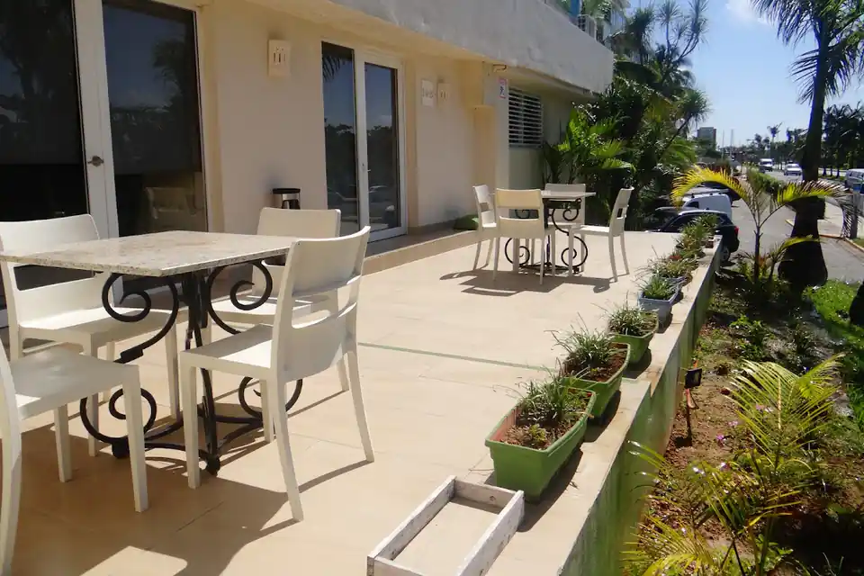 Brisas 10 Suites and Rooms in Cancun Hotel Zone & Downtown