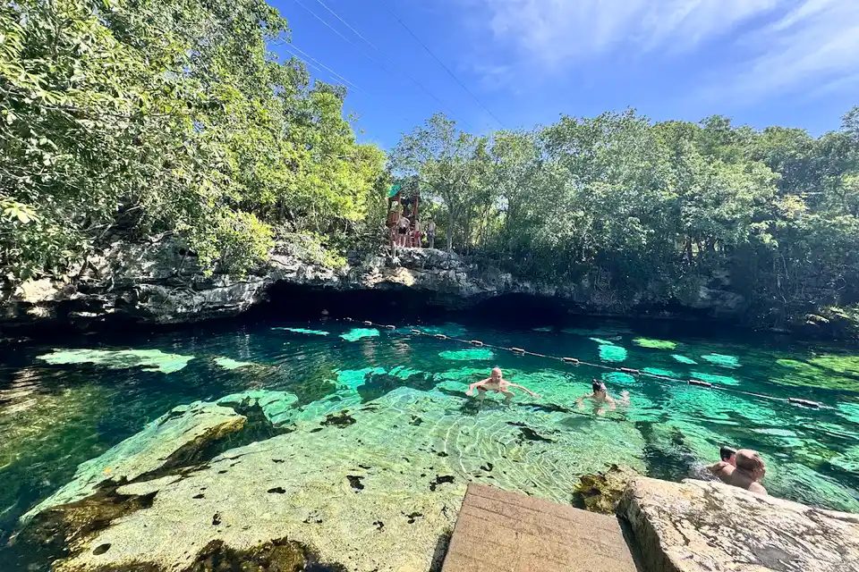 Cenote Azul in Puerto Aventuras