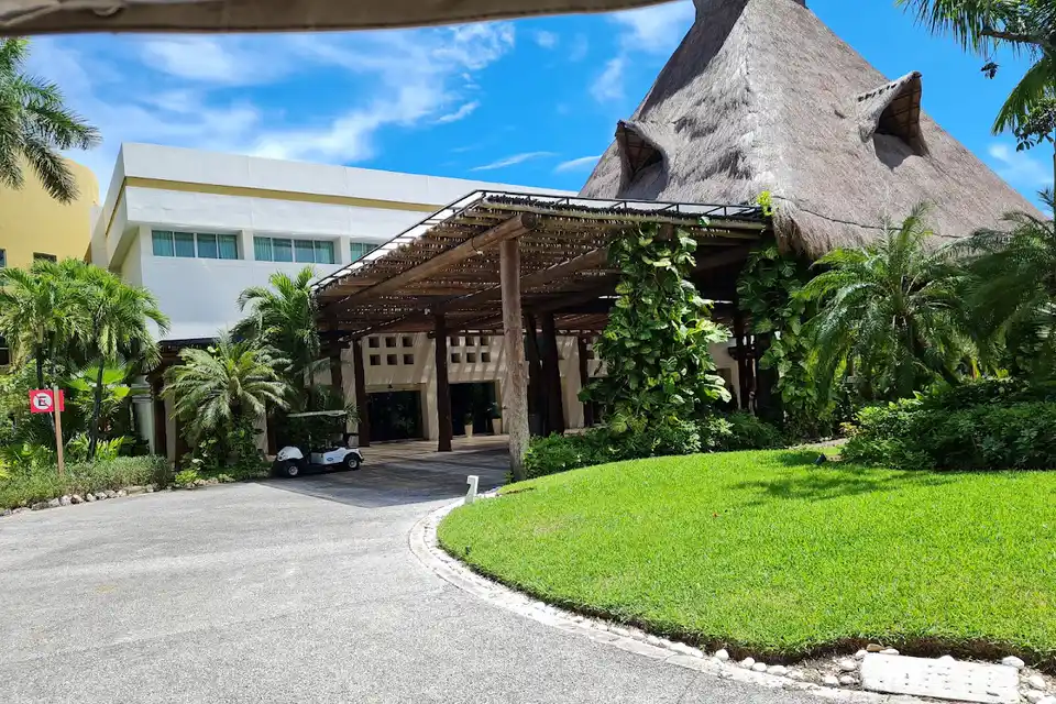 Grand Luxxe Residence Club Beach en Playa Paraiso