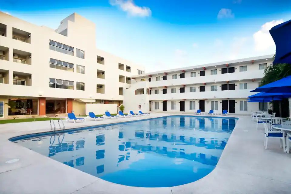 Hotel Bonampak Cancun in Cancun Hotel Zone & Downtown