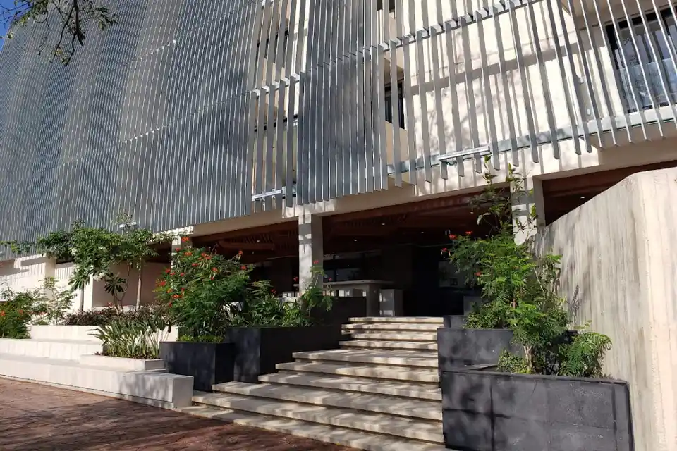 Hotel Mexico in Cancun Hotel Zone & Downtown