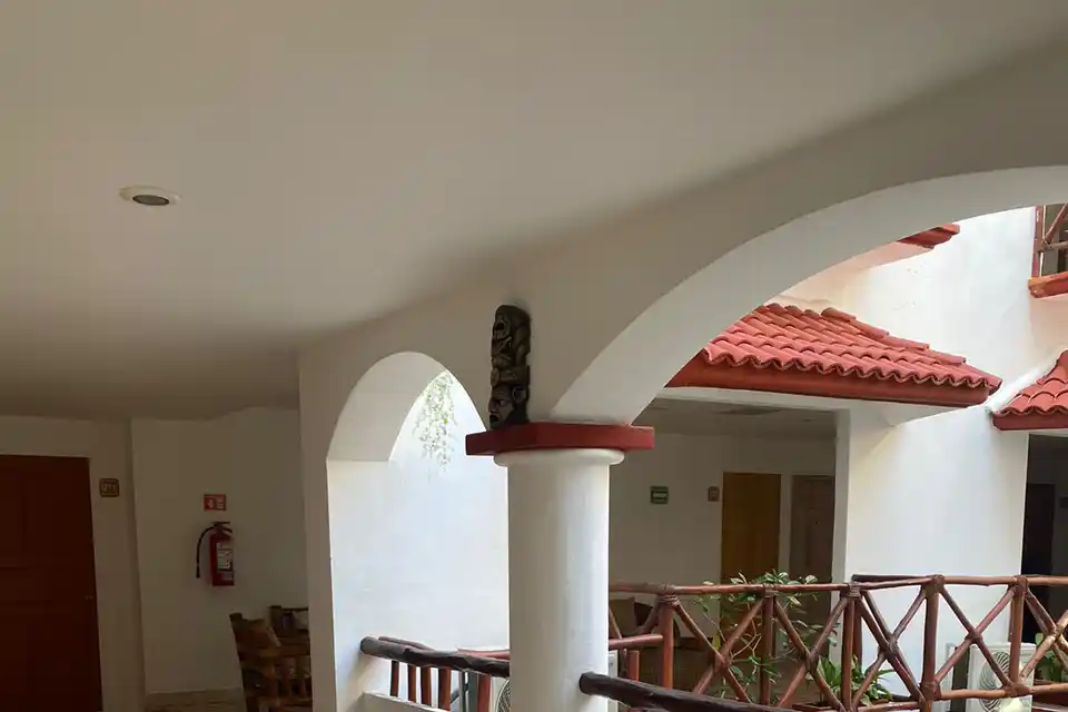 Illusion Hotel