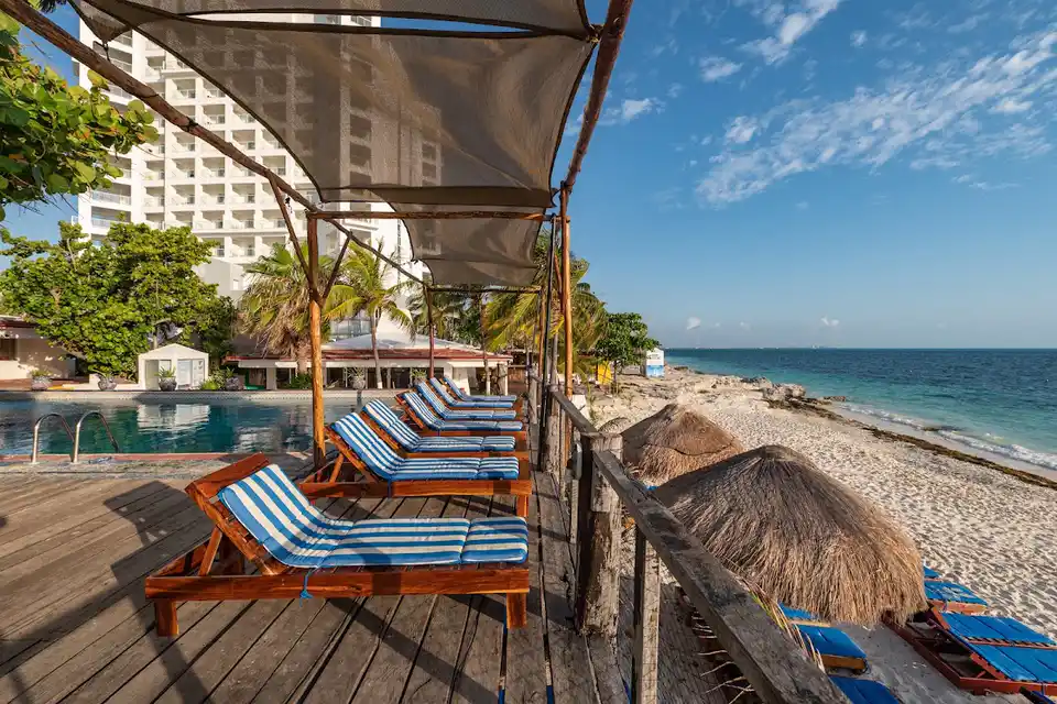 Maya Caribe Cancun in Cancun Hotel Zone & Downtown