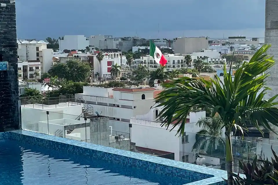 Menesse Midtown 256 in Playa del Carmen