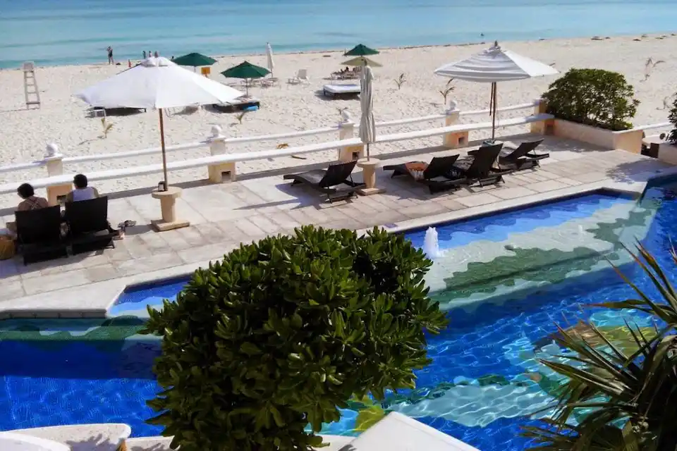 Mia Cancun