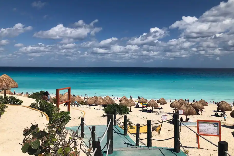 Playa Delfines Cancun in Cancun Hotel Zone & Downtown
