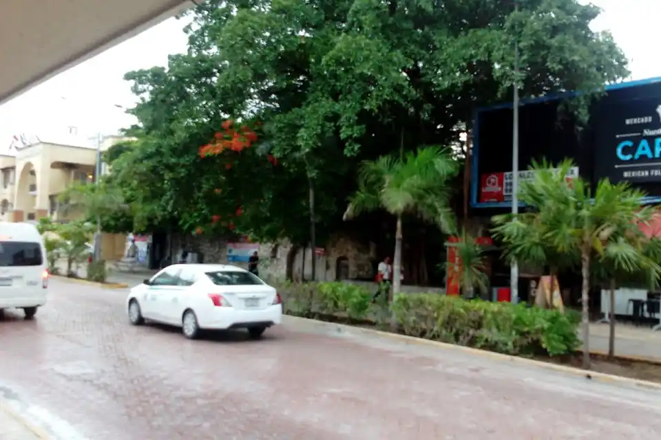 Plaza Pelicanos