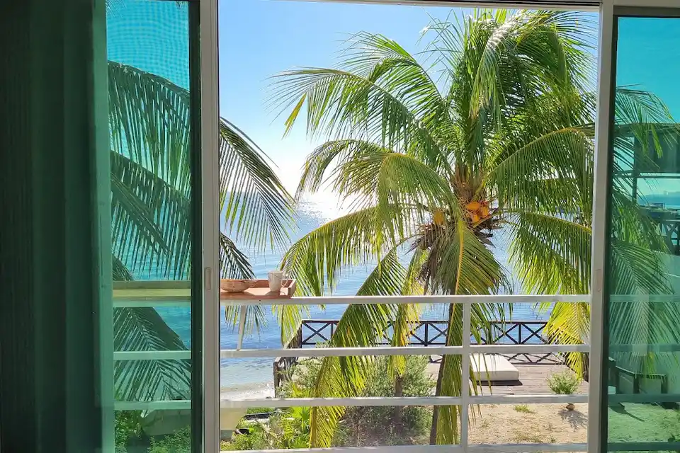 Seaside Sunrise Haven in Cancun Hotel Zone & Downtown