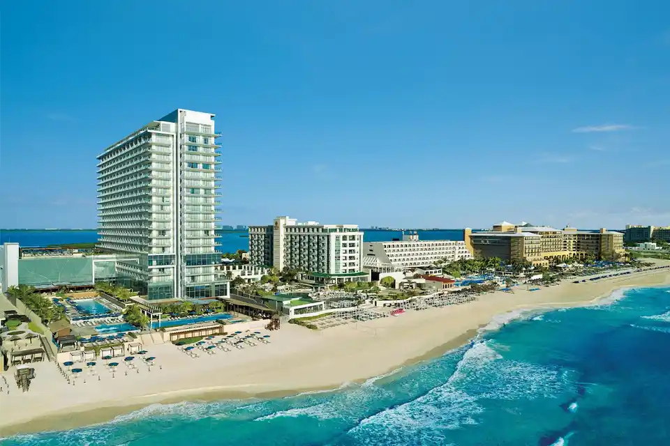Secrets the Vine in Cancun Hotel Zone & Downtown