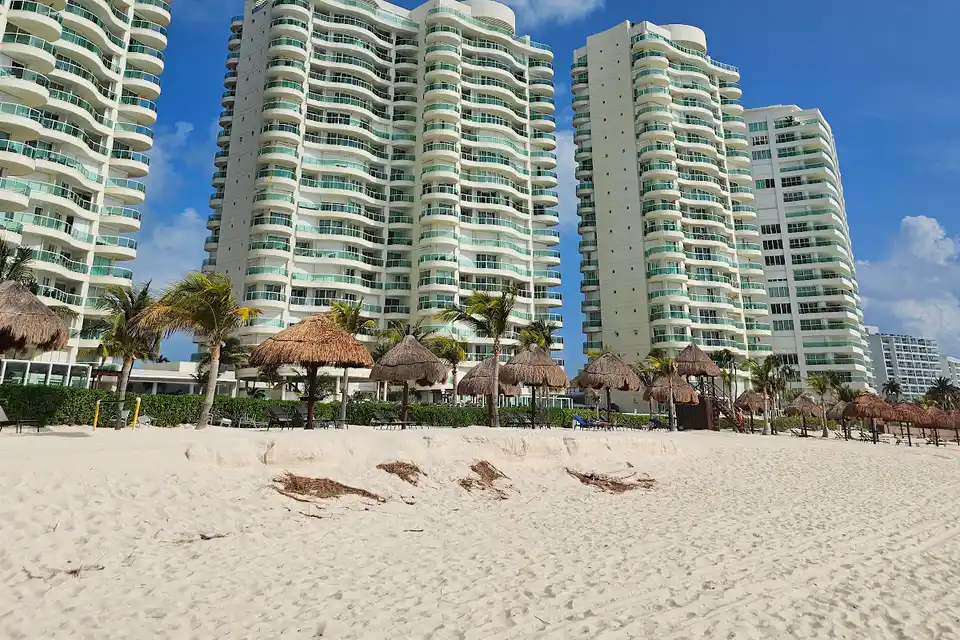 The Bay View Grand Cancun in Cancun Hotel Zone & Downtown