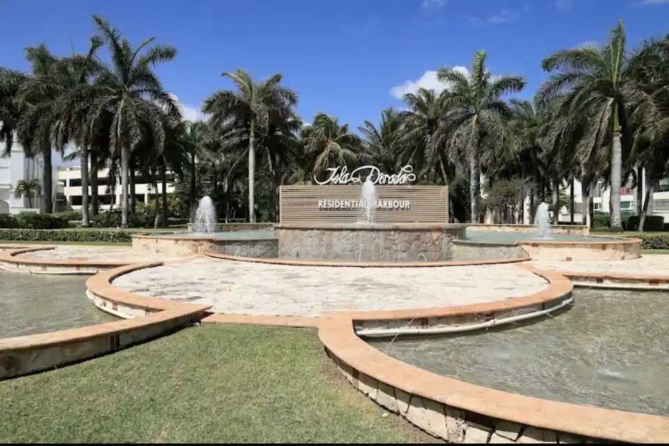 Torre Dorada Cancun in Cancun Hotel Zone & Downtown