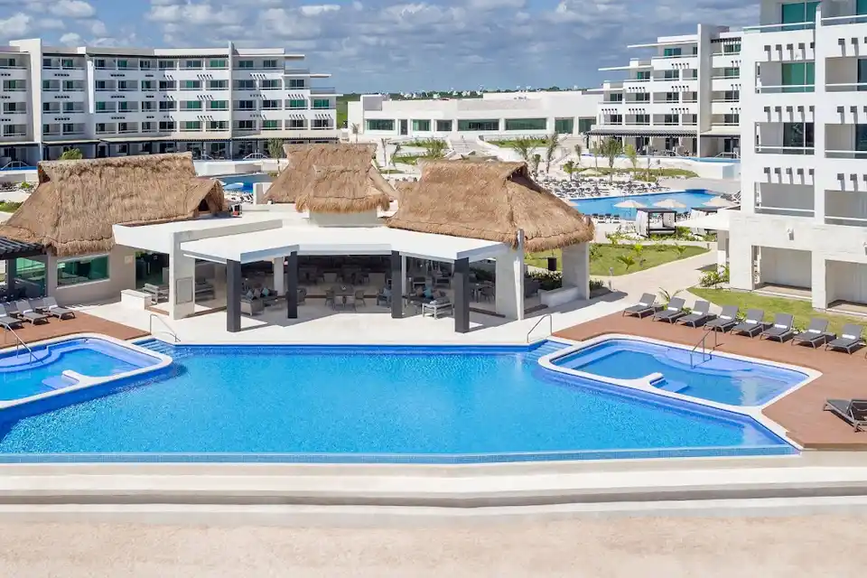 We Hotel Puerto Morelos in Puerto Morelos